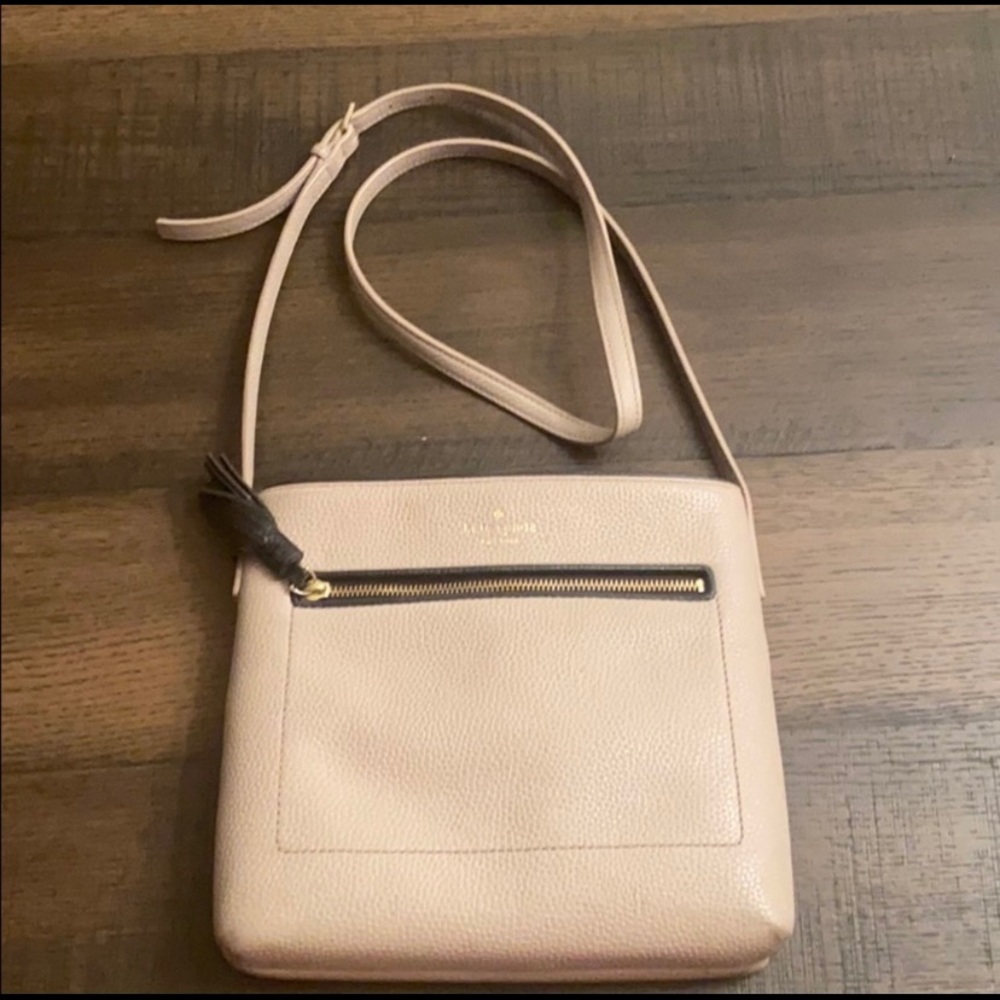 Kate Spade Crossbody Taupe Purse and wallet